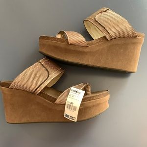 OTBT (Off the Beaten Track) Wedge Heels Size 10